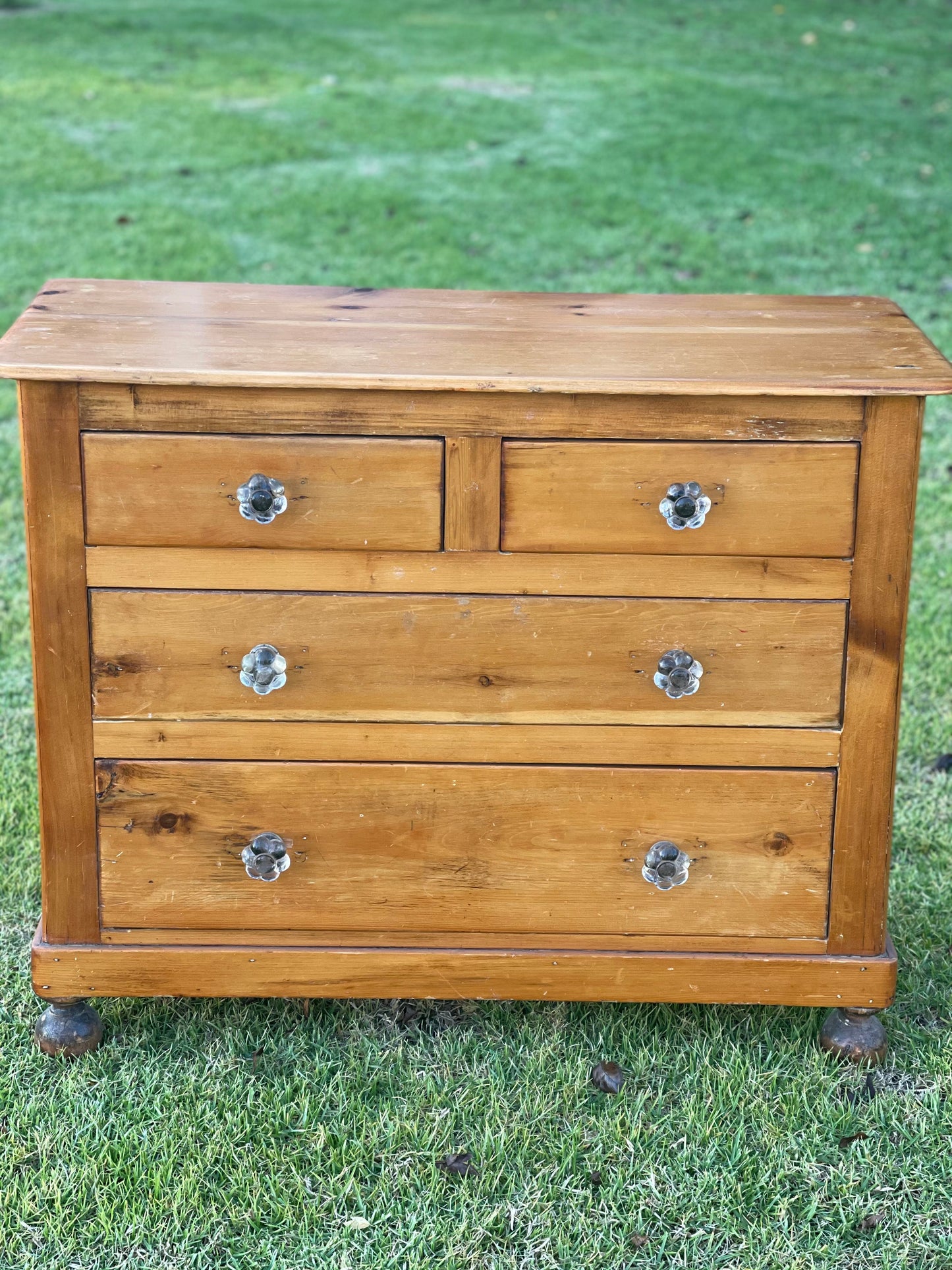 Antique pine chest of drawers