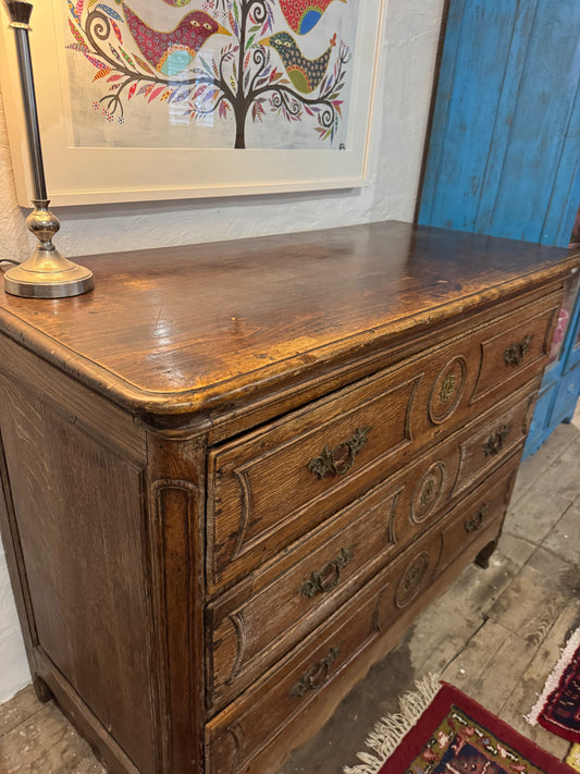 Stunning French oak chest of drawers magic patina