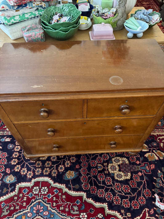 Sweet cedar chest of drawers