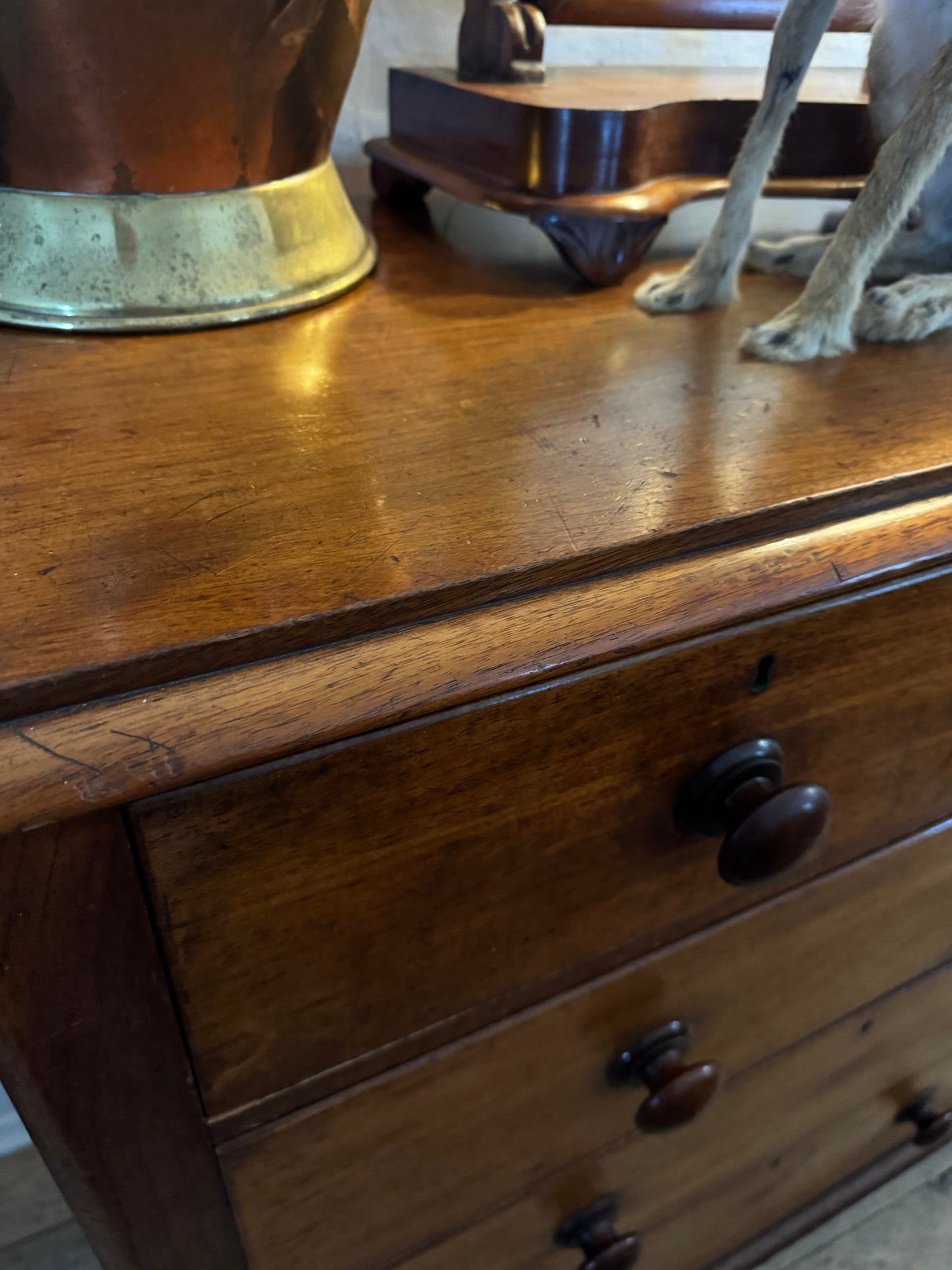 Huge cedar chest of six drawers