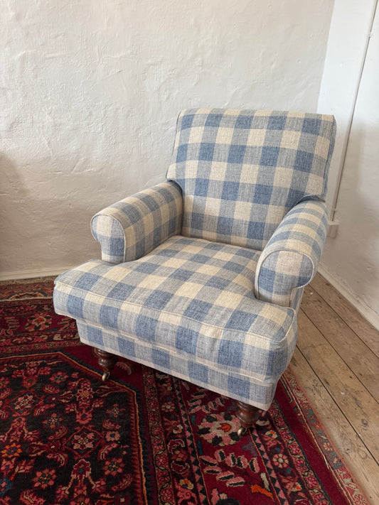 Superb reupholstered armchair Warwick fabric