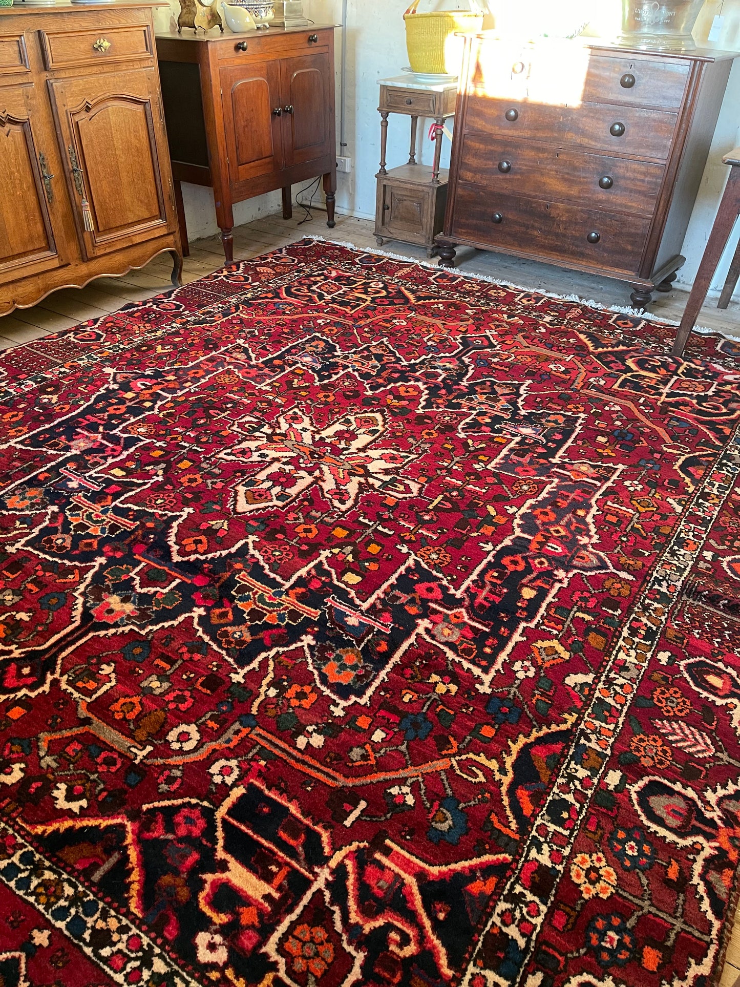 Persian Isfahan Bakhatiar Rug