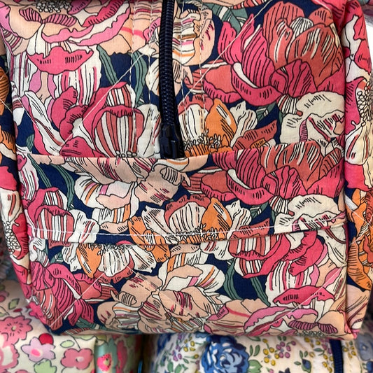 Liberty Wash Bag Blackburn