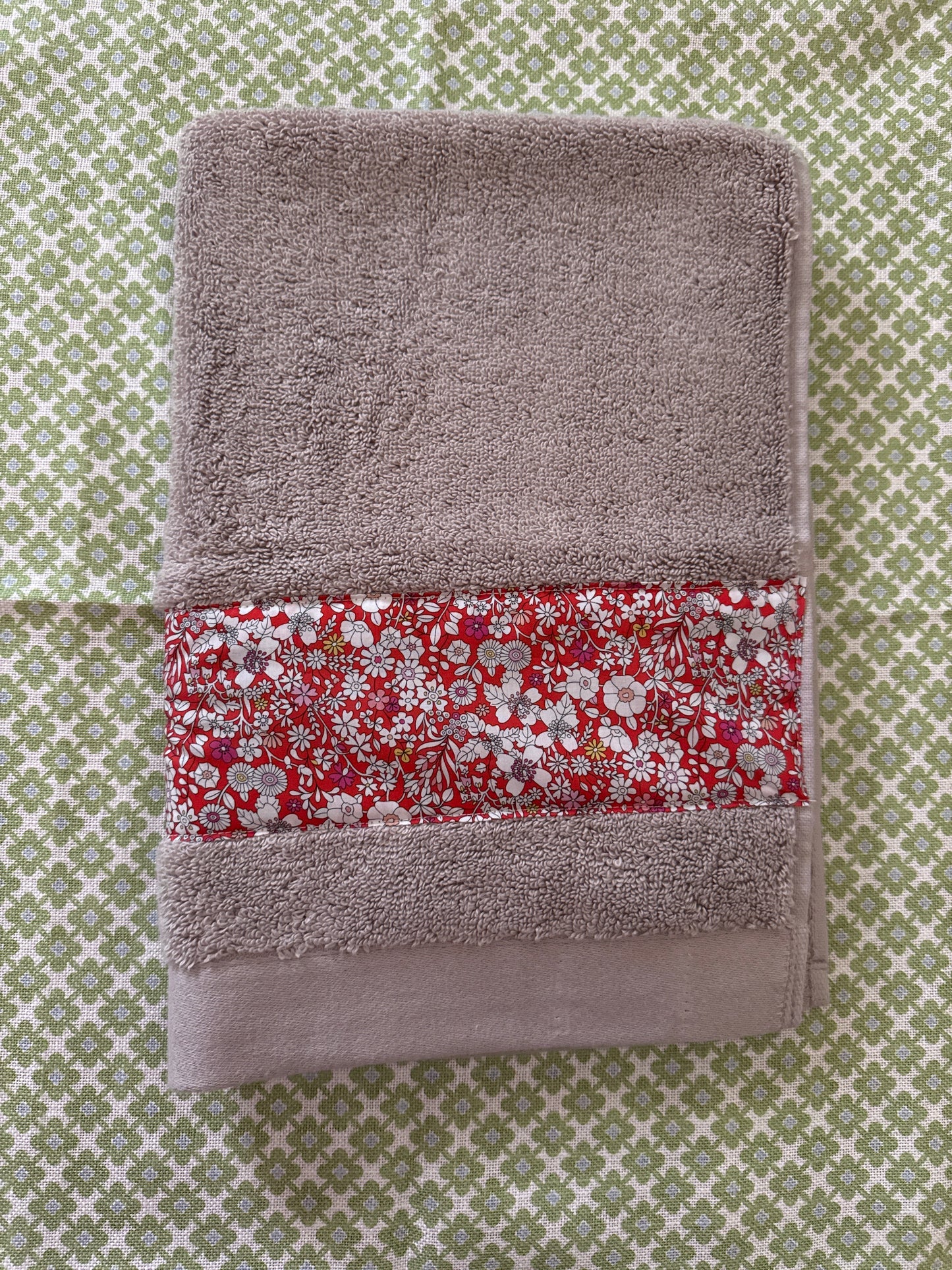 Liberty hand towel camel  with “Summer Fields” in red