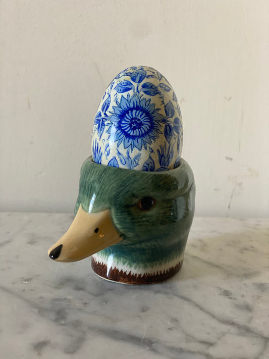 Duck egg cup