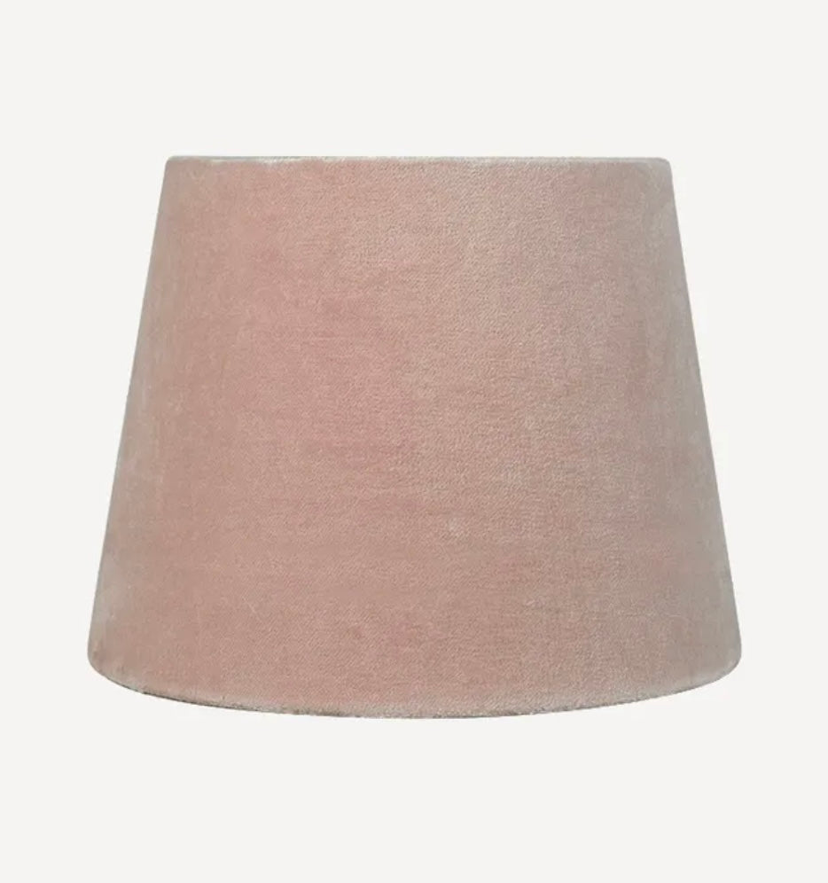 Small shade velvet blush