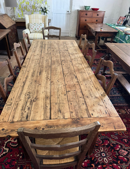 Farmhouse table
