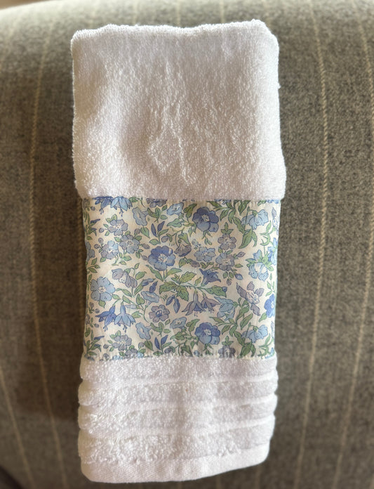 Liberty hand towel