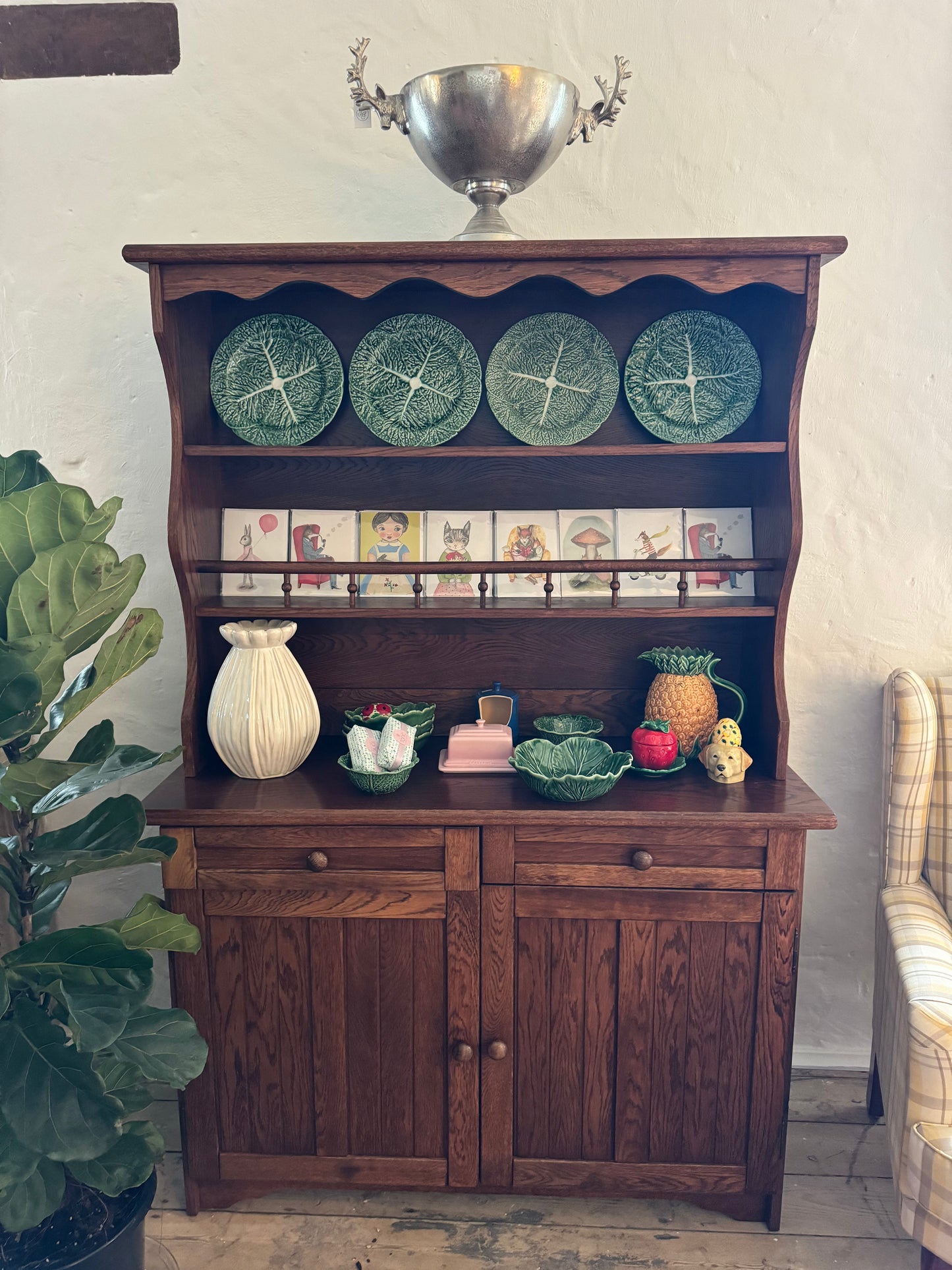 Gorgeous dresser with scalloped detail