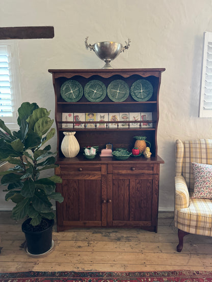 Gorgeous dresser with scalloped detail