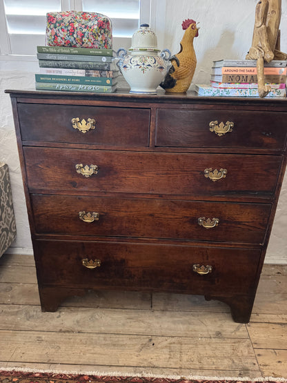 Georgian chest of drawers