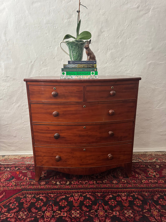 Georgian Mahogany Bow Front Chest of drawers