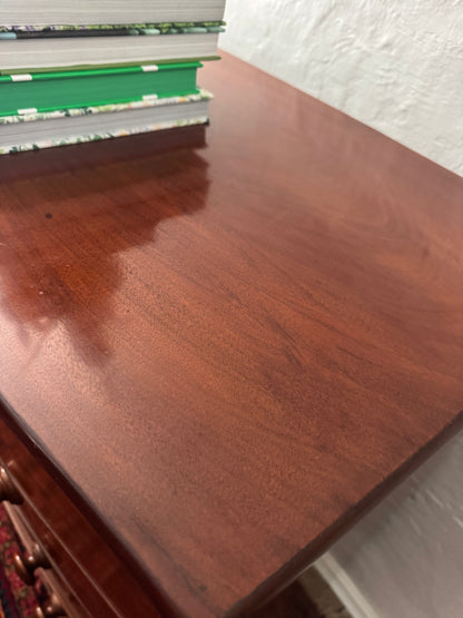 Georgian Mahogany Bow Front Chest of drawers