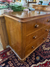 Load image into Gallery viewer, Sweet cedar chest of drawers
