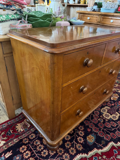 Sweet cedar chest of drawers