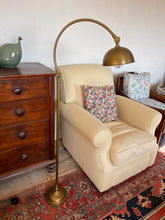 Load image into Gallery viewer, Laura Ashley brass lamp  look
