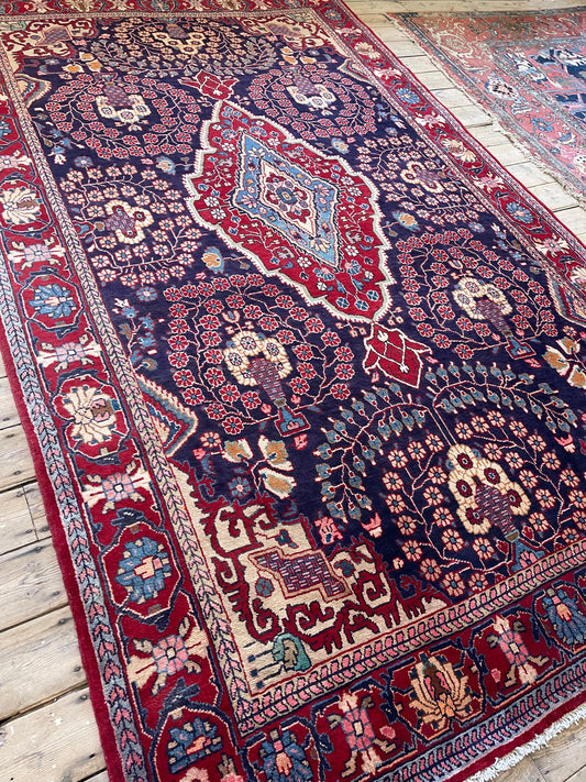 Large Pretty Persian rug