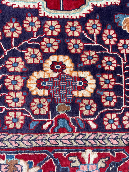 Large Pretty Persian rug