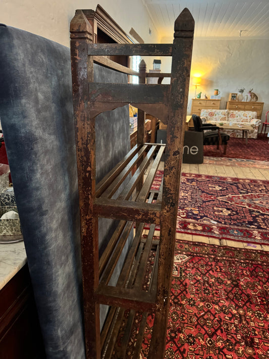 French baker’s stand