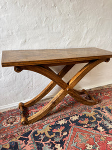 Stunning parquetry entry table