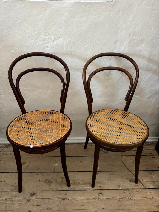 Set of 6 Bentwood chairs