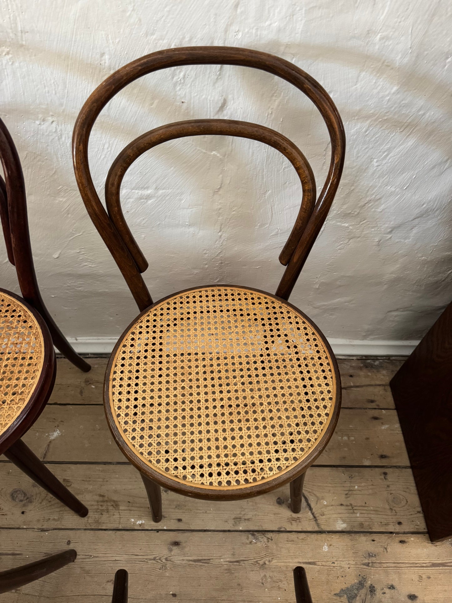 Set of 6 Bentwood chairs