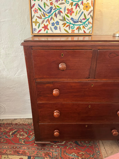 Cedar chest of 5 drawers