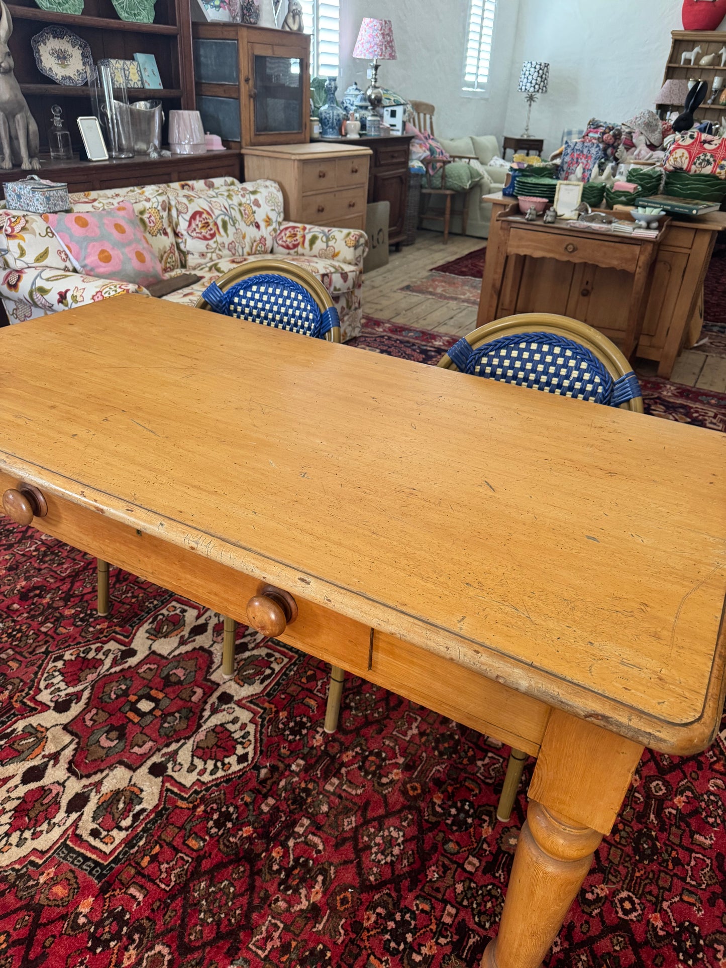 Antique pine table 6 seater