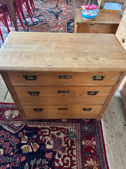 Antique pine chest of drawers