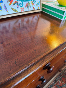 Cedar chest of 5 drawers