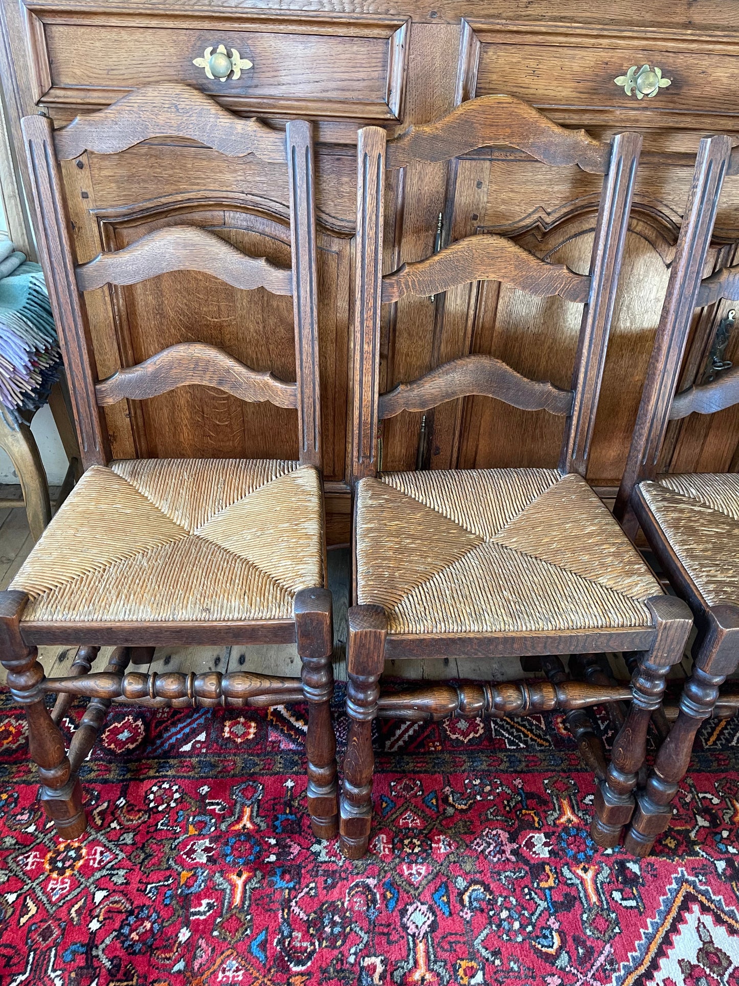 Set of 6 Ladderback chairs