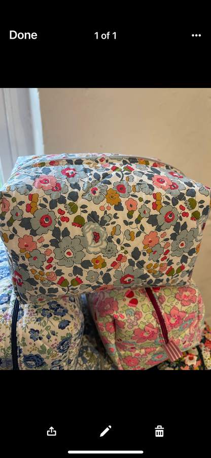 Liberty Print Wash Bag Betsy P
