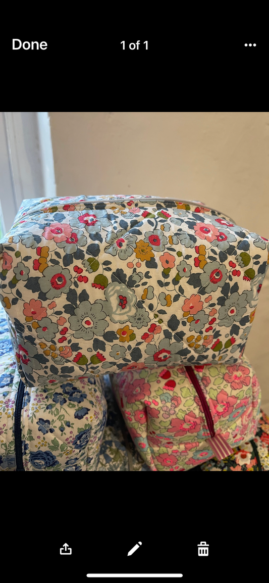 Liberty Print Wash Bag Betsy P