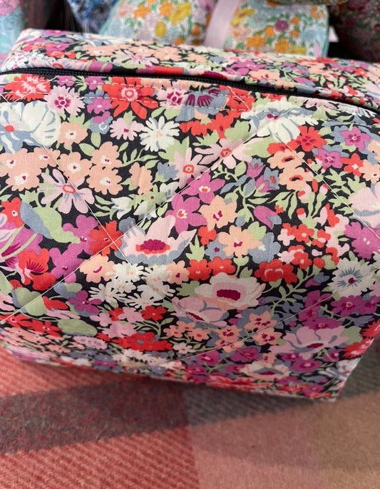 Liberty Wash Bag Thorpe pink