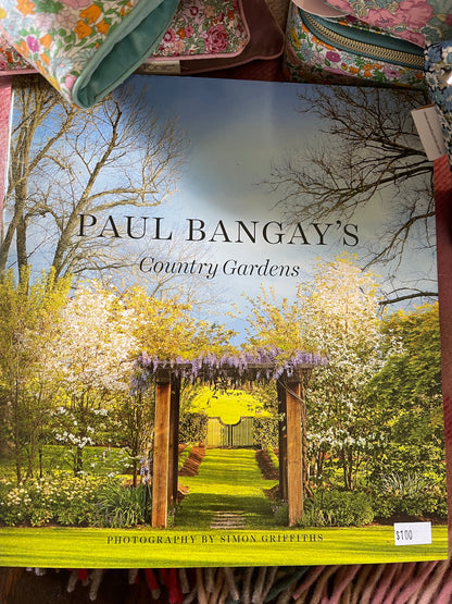 Paul Bangay’s Country Gardens