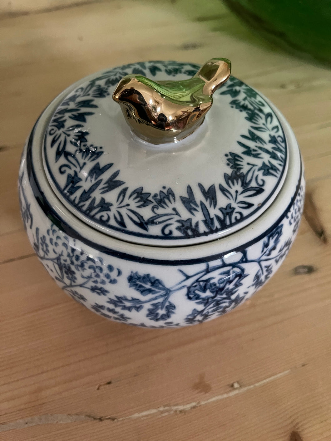 Ceramic dish blue & white