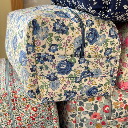 Large Liberty Wash Bag Felicite C