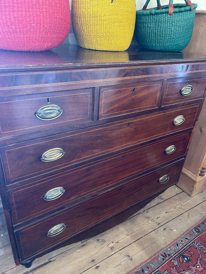 Huge chest of drawers of large proportions loo