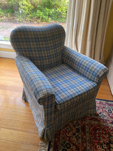 Load image into Gallery viewer, Vintage tartan chair
