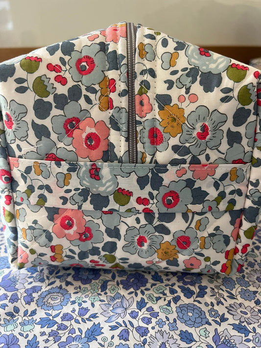 Large Liberty Wash Bag Betsy P