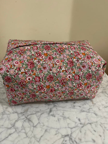 Large Liberty Wash Bag