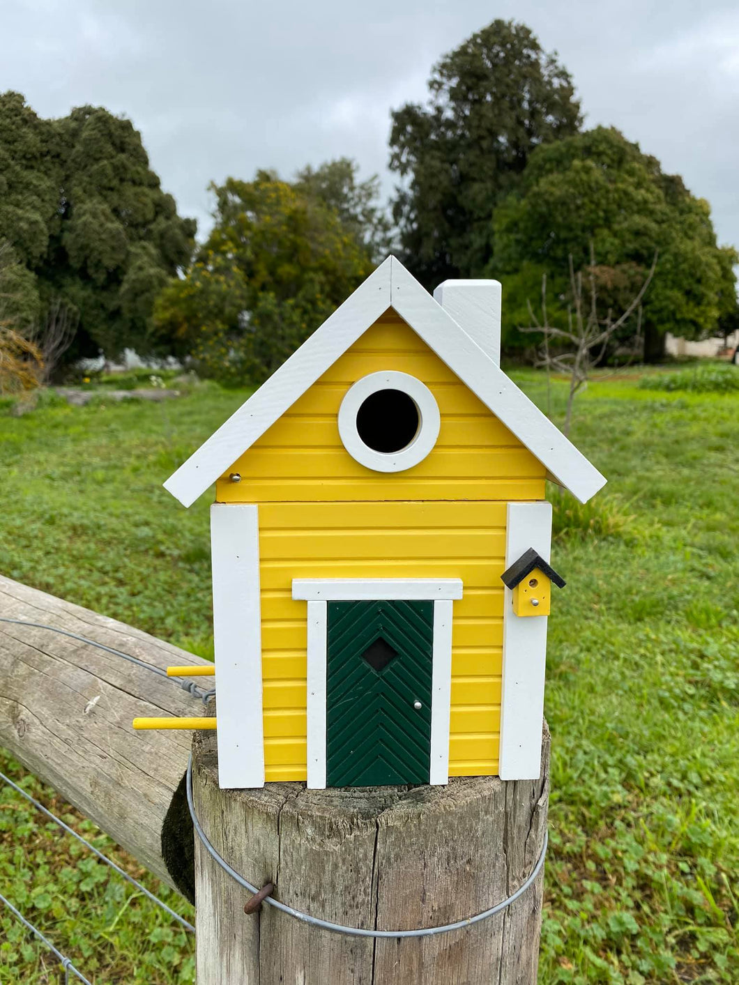 Bird Nesting Box - Yellow