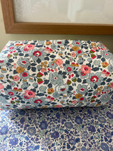 Load image into Gallery viewer, Large Liberty Wash Bag Betsy P
