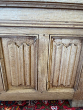 Load image into Gallery viewer, French oak chest
